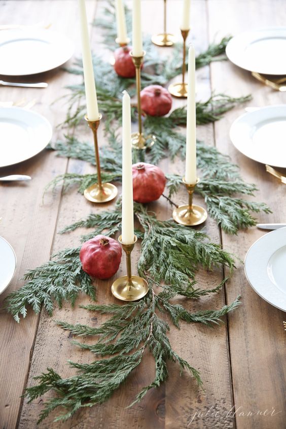 Beautiful and Inspiring Holiday and Christmas Table Setting Ideas