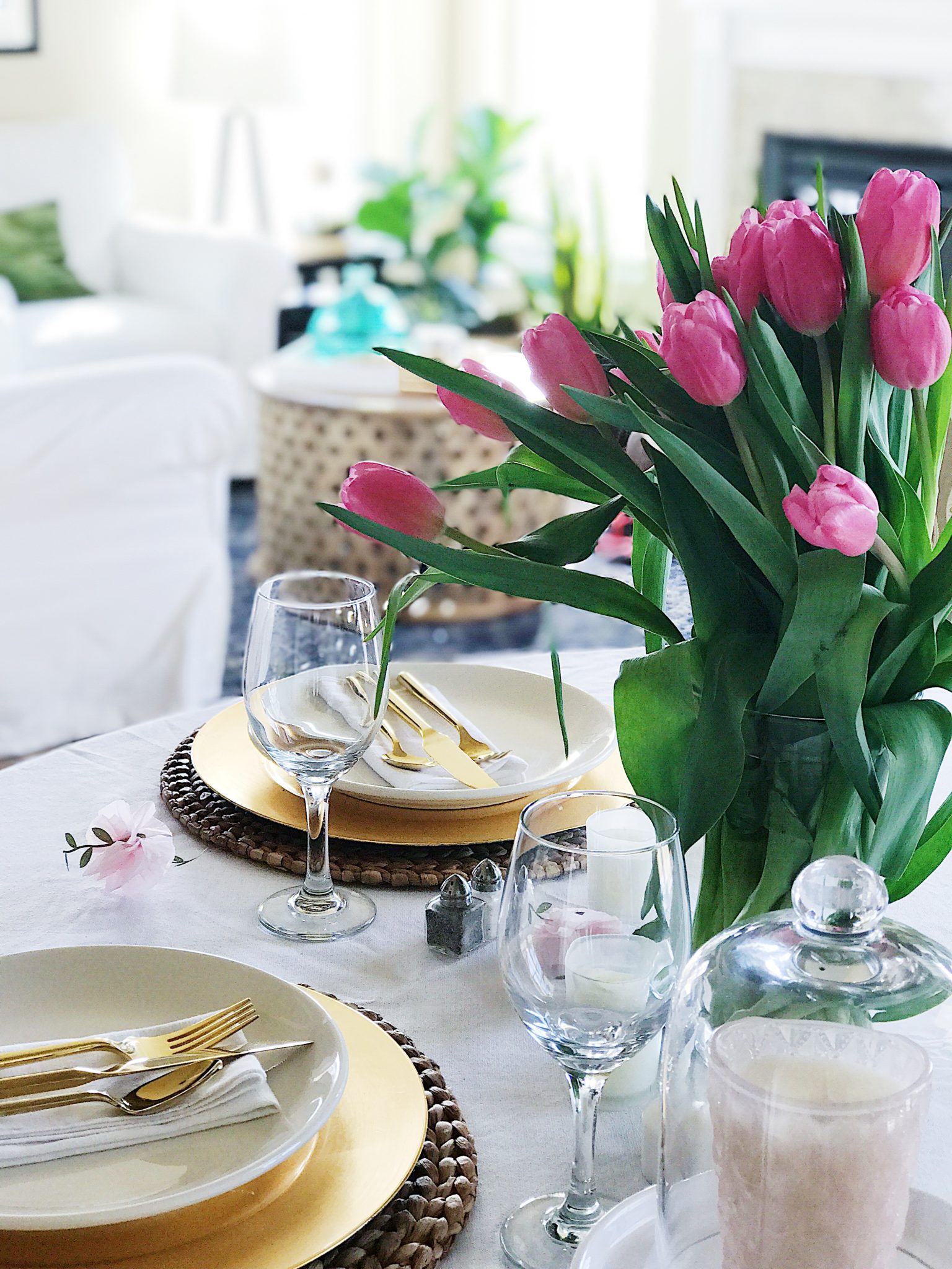 Beautiful Valentine's Day Table Setting Ideas - jane at home